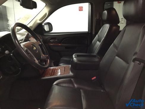 Used 2012 Chevrolet Avalanche LTZ image 24