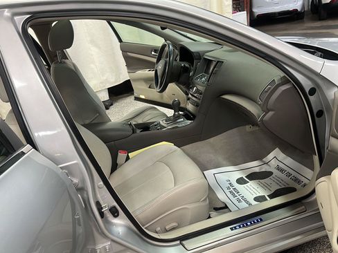 Used 2013 INFINITI G37 x Sedan w/ Premium Pkg AWD/4WD image 29