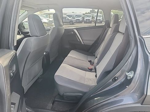 Used 2015 Toyota RAV4 XLE FWD image 19