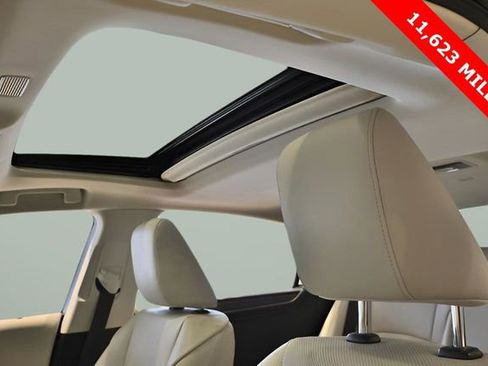 Used 2025 Lexus ES 300h w/ Premium Package image 26