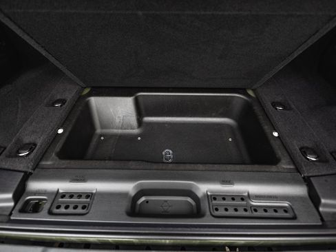 Used 2023 Jeep Wrangler Freedom Edition image 33