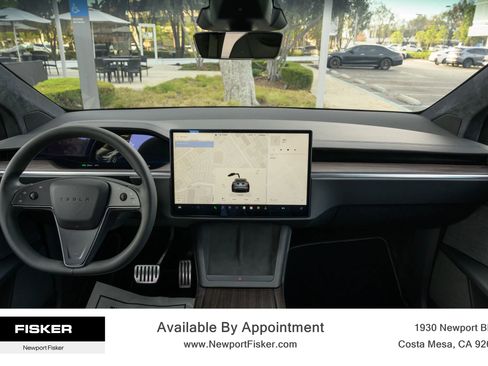 Used 2024 Tesla Model X image 21
