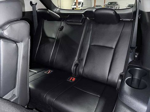 Certified 2022 Toyota Highlander XLE image 18