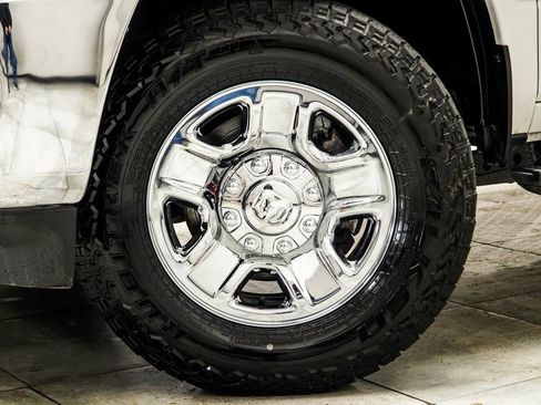 Used 2022 RAM 2500 Big Horn AWD/4WD image 3