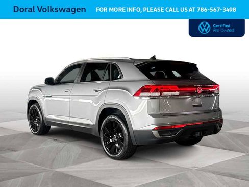 Certified 2024 Volkswagen Atlas Cross Sport SE w/ Panoramic Sunroof Package FWD image 6