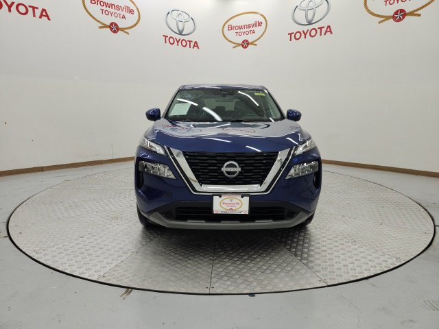Used 2023 Nissan Rogue SV FWD image 4