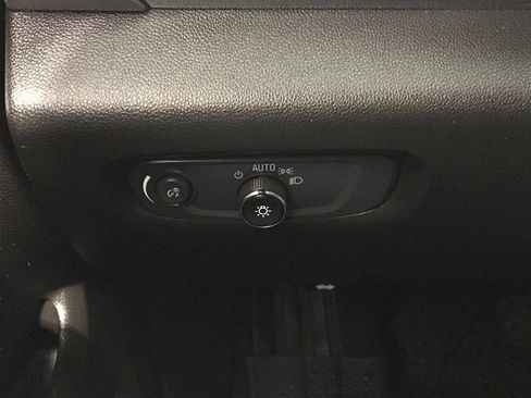 Used 2023 Chevrolet Traverse LT w/ LPO, Floor Liner Package image 17