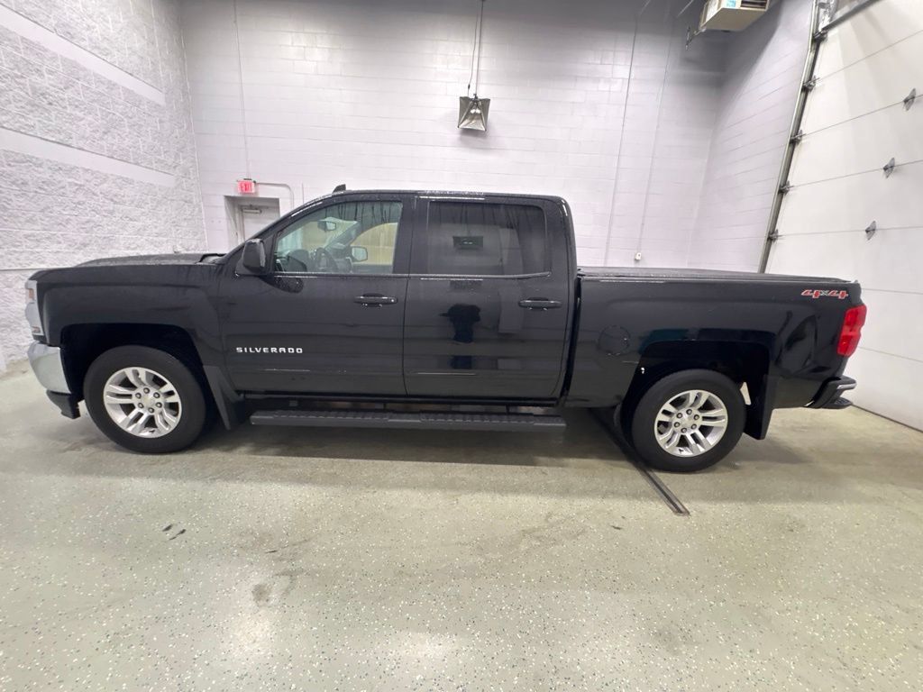 Used 2017 Chevrolet Silverado 1500 LT w/ All Star Edition AWD/4WD image 8