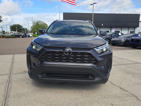 Used 2024 Toyota RAV4 XLE FWD image 3