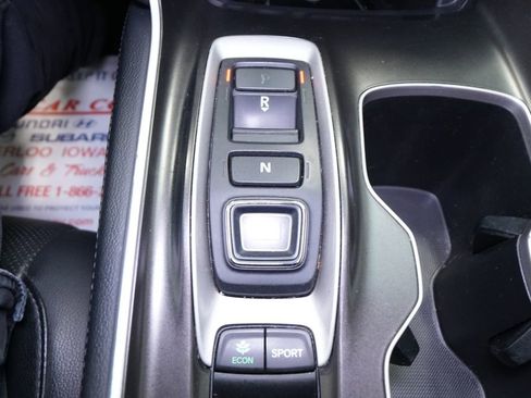 Used 2018 Honda Accord Touring image 30