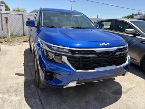 Used 2024 Kia Seltos S FWD image 4