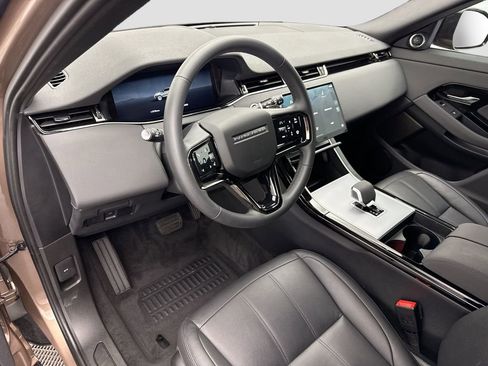Certified 2025 Land Rover Range Rover Evoque S image 9