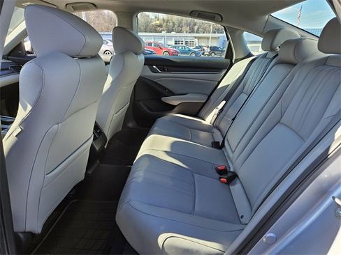 Used 2019 Honda Accord EX-L image 9
