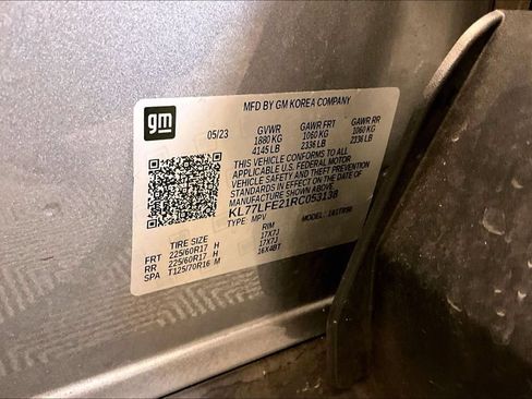Used 2024 Chevrolet Trax LS w/ Driver Confidence Package FWD image 33