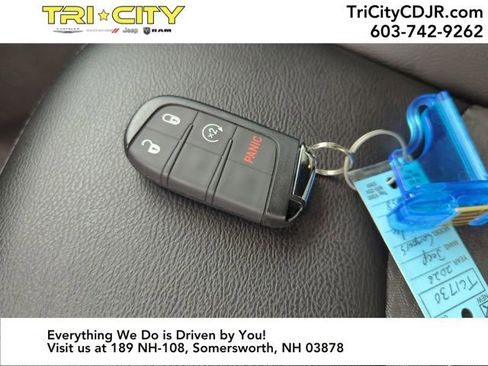 New 2026 Jeep Compass Latitude image 24