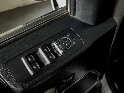 Used 2018 Ford F150 Platinum w/ Equipment Group 701A Luxury image 36