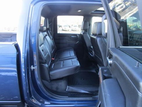 Used 2020 Chevrolet Silverado 2500 High Country image 24