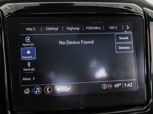 Used 2022 Chevrolet Traverse Premier w/ Redline Edition FWD image 37