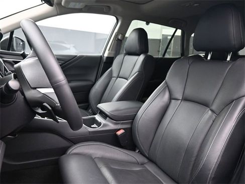 Used 2023 Subaru Outback Touring XT image 9
