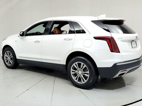 Used 2021 Cadillac XT5 Premium Luxury w/ LPO, Floor Liner Package image 3