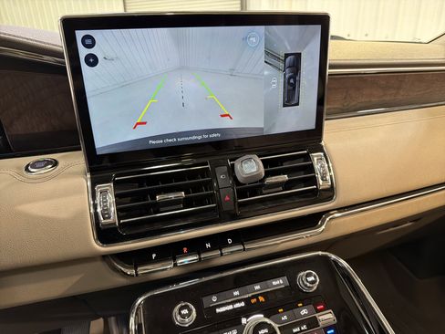 Used 2022 Lincoln Navigator Reserve image 20