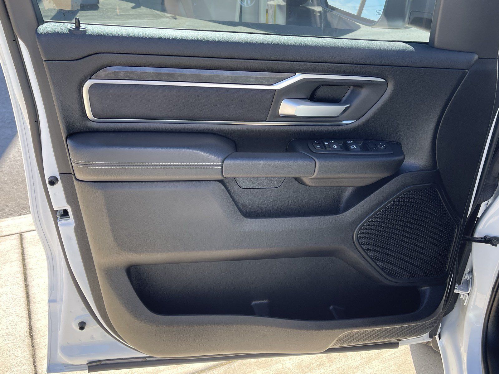 Used 2024 RAM 1500 Big Horn RWD image 17