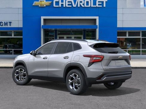 New 2026 Chevrolet Trax LT w/ Driver Confidence Package image 3