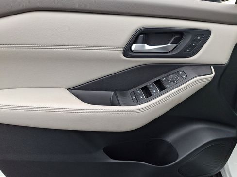 Certified 2023 Nissan Rogue SL w/ SL Premium Package image 12