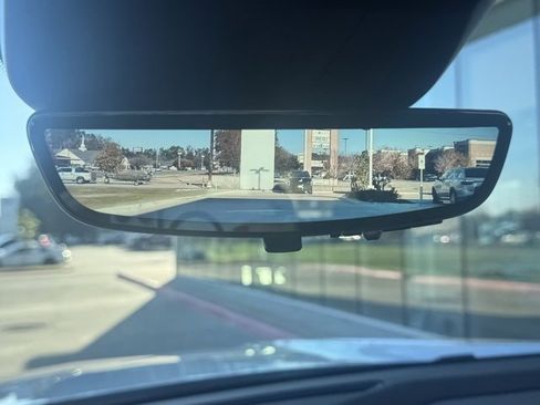 Used 2025 Cadillac Escalade ESV Sport w/ LPO, ONYX Package image 33