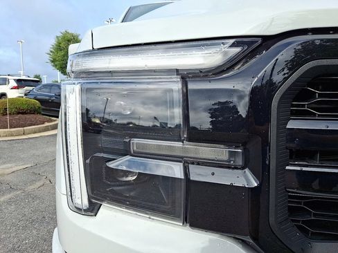 Used 2024 Ford F150 Lariat w/ Equipment Group 502A High AWD/4WD image 9