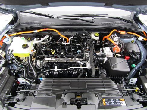 Used 2025 Ford Escape SE w/ PHEV Premium Package FWD image 34