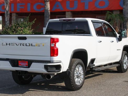 Used 2020 Chevrolet Silverado 3500 High Country w/ Z71 Off-Road Package AWD/4WD image 12