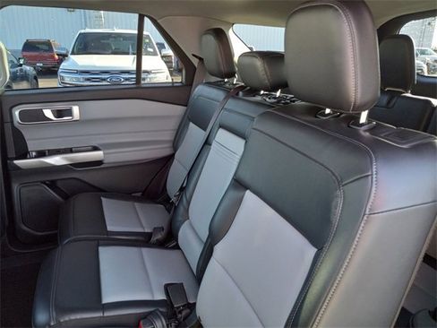 Used 2023 Ford Explorer XLT w/ Equipment Group 202A image 14