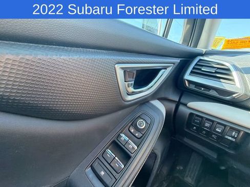 Used 2022 Subaru Forester Limited AWD/4WD image 23
