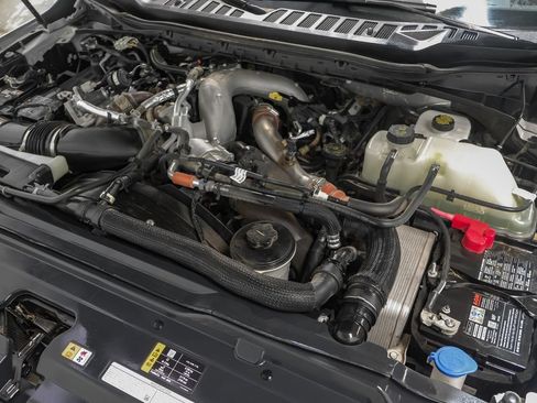 Used 2025 Ford F350 Platinum AWD/4WD image 57