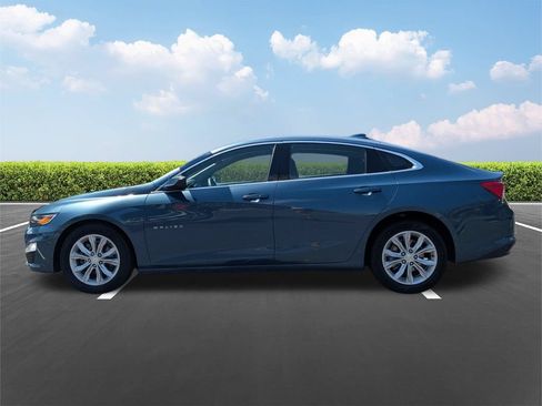 Used 2025 Chevrolet Malibu LT FWD image 8