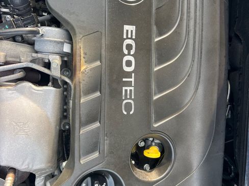 Used 2019 Buick Cascada Premium FWD image 43