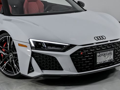 Used 2022 Audi R8 V10 performance image 3