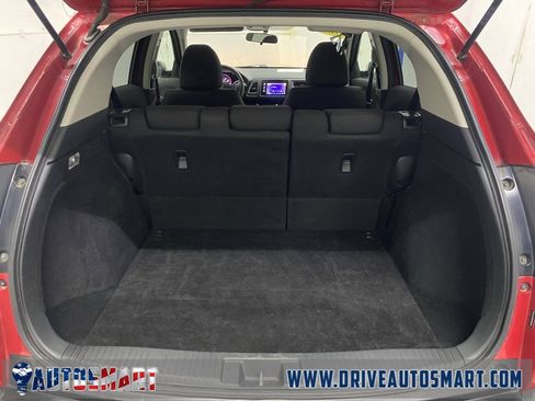 Used 2018 Honda HR-V EX image 16
