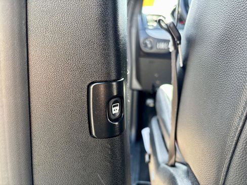 Used 2017 Dodge Grand Caravan GT FWD image 18