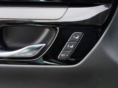 Used 2025 Honda CR-V EX-L image 19