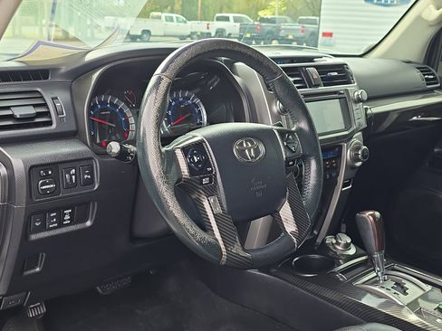 Used 2015 Toyota 4Runner Limited AWD/4WD image 14