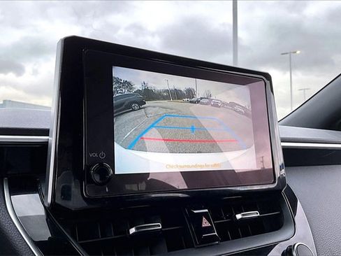 Used 2024 Toyota Corolla SE image 13