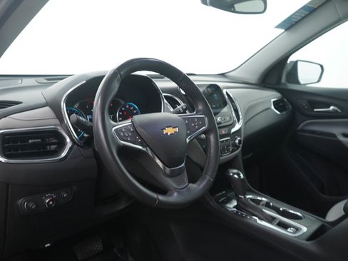 Used 2018 Chevrolet Equinox Premier image 17