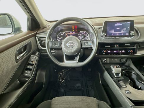 Used 2023 Nissan Rogue SV image 20