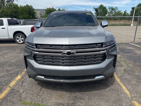 Used 2023 Chevrolet Tahoe Premier AWD/4WD image 29