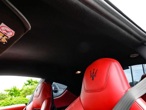 Used 2017 Maserati GranTurismo MC RWD image 29