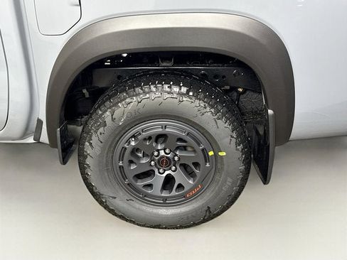 New 2026 Nissan Frontier PRO-4X w/ Tow Package AWD/4WD image 10