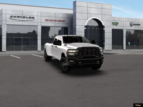 New 2026 RAM 3500 Tradesman AWD/4WD image 8