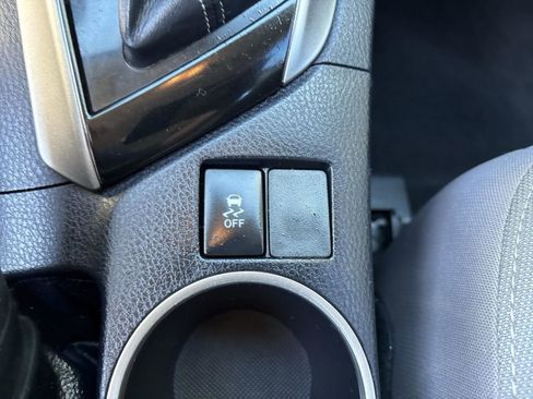 Used 2016 Toyota Corolla LE image 23